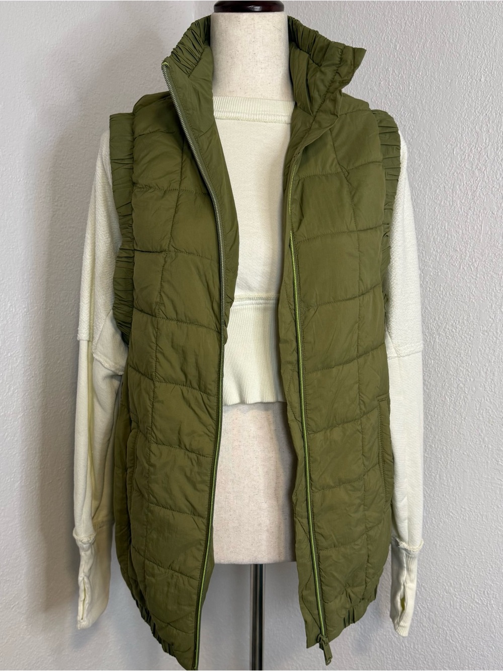 NWOT FP Movement Piper Packable Vest XS Olive / Army Green